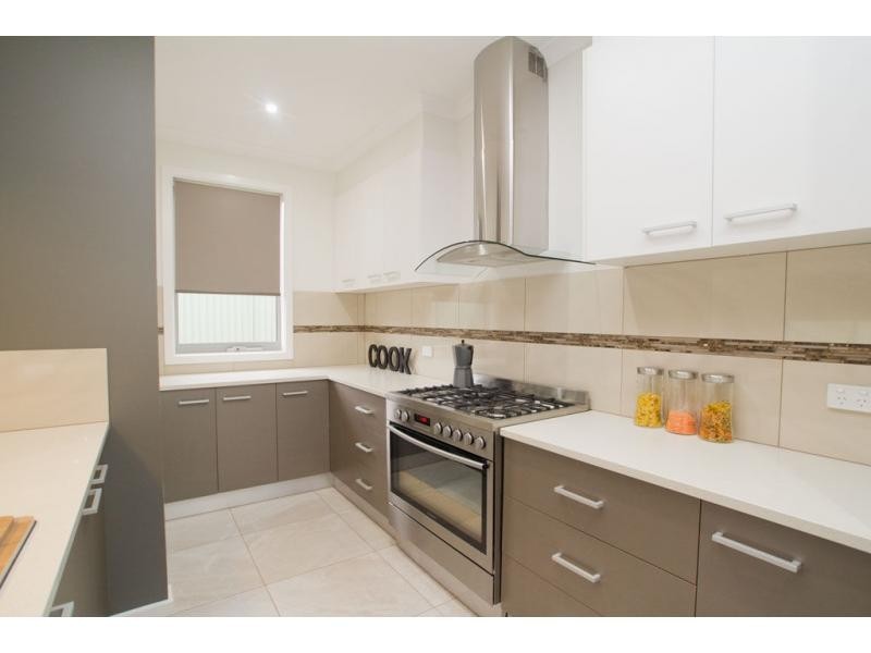 12 McConnellBBB Drive, Junortoun VIC 3551