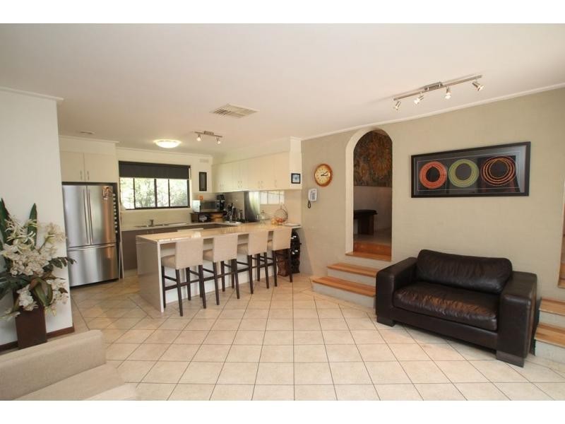 5 Maxwell Crescent, Strathdale VIC 3550