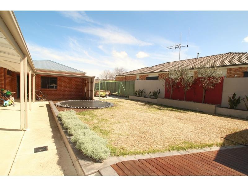 8 Exeter Place, Strathfieldsaye VIC 3551