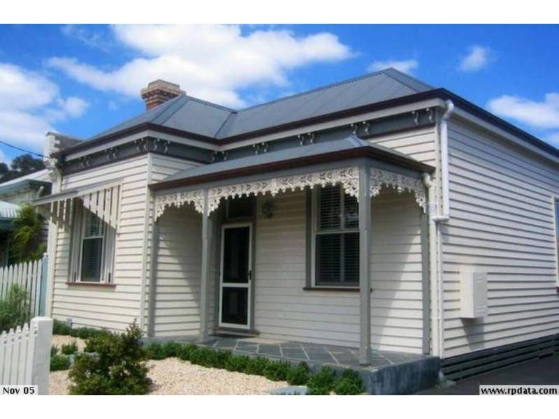 14 Russell Street, Quarry Hill VIC 3550