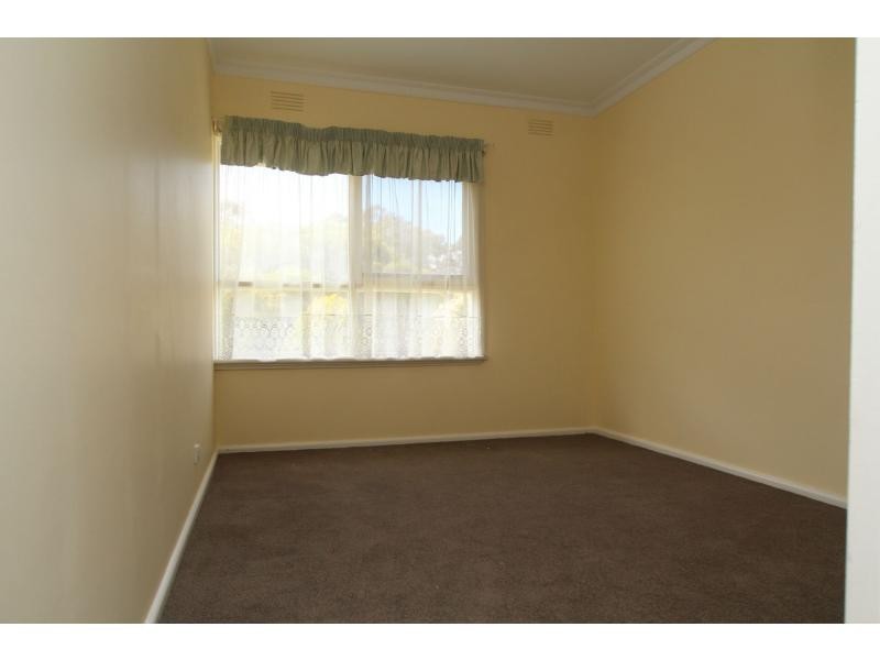 54 Helm Street, Kangaroo Flat VIC 3555
