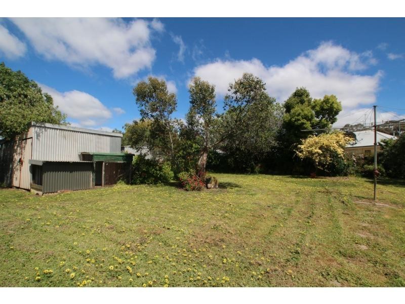 54 Helm Street, Kangaroo Flat VIC 3555