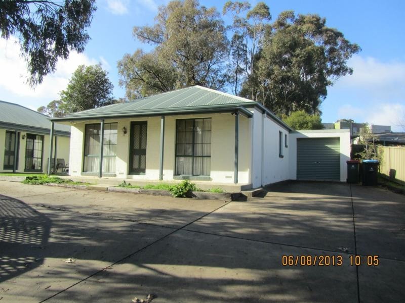 2./12 Race Street, Flora Hill VIC 3550