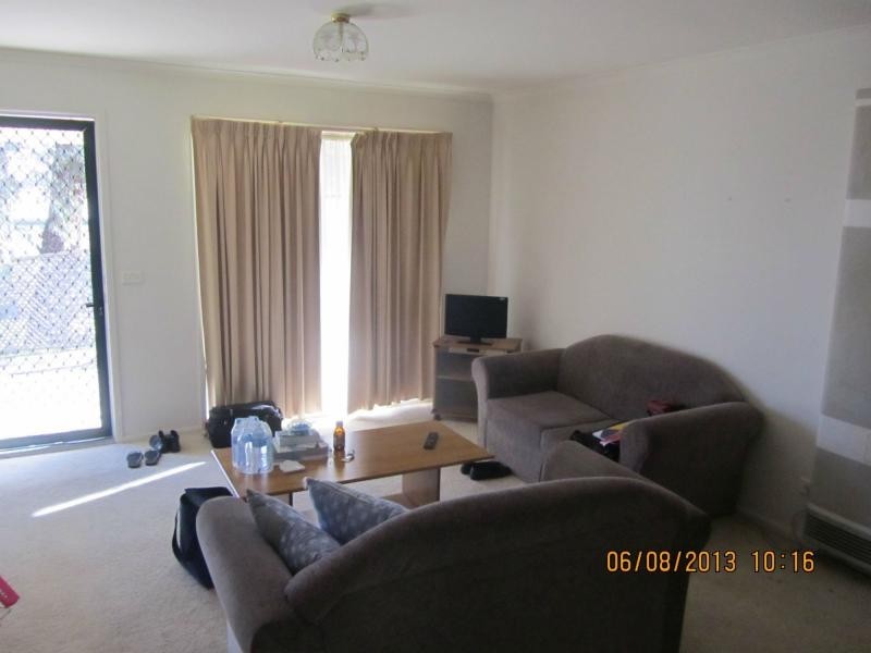 2./12 Race Street, Flora Hill VIC 3550