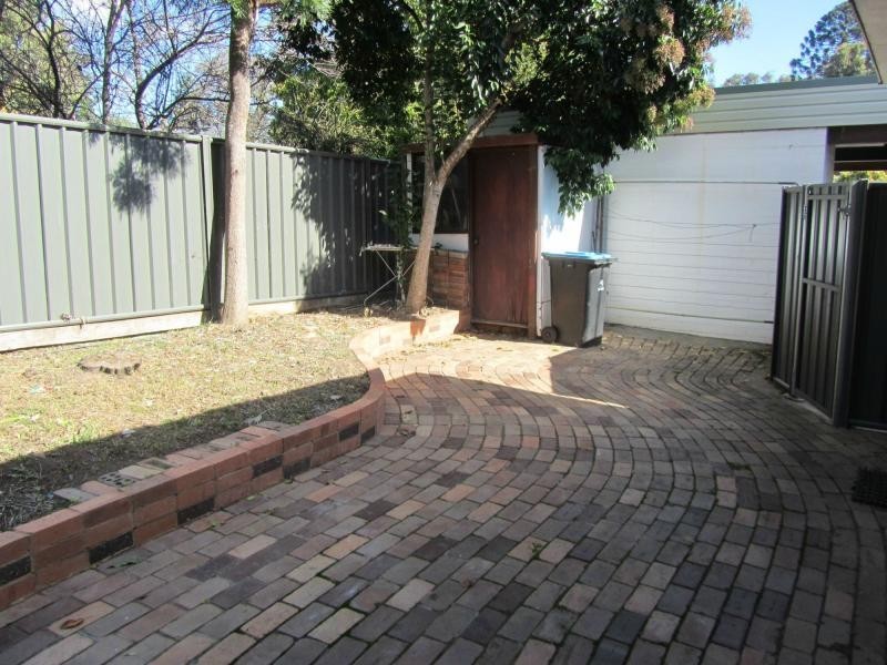 4/12 Harpin Street, Strathdale VIC 3550