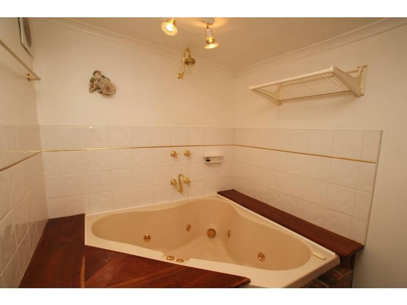 .27 Eaglehawk Road, Bendigo VIC 3550
