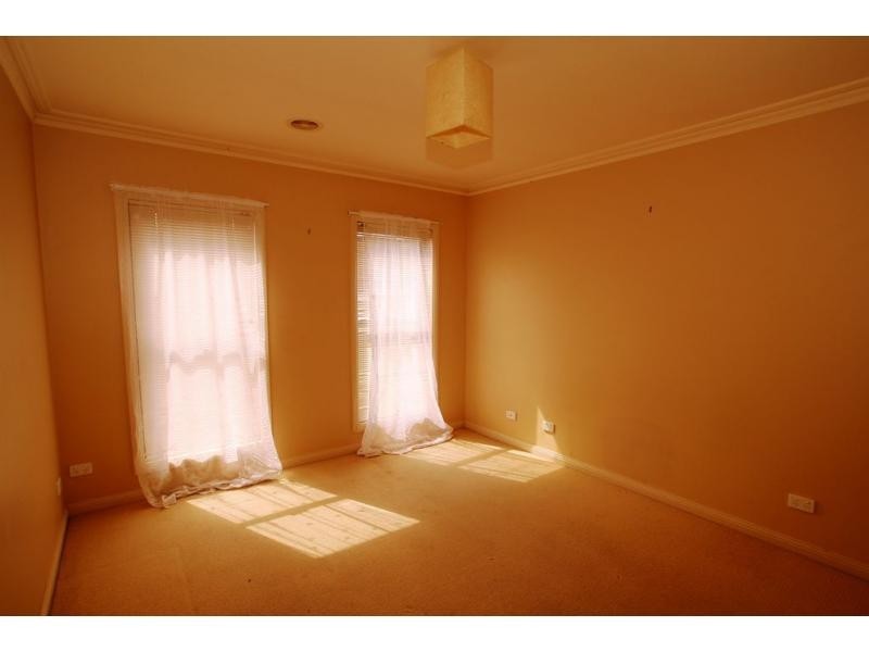 10A. Devon Close, Strathdale VIC 3550