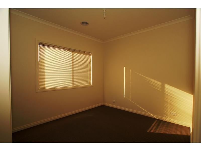 1/80 Condon Street, Kennington VIC 3550