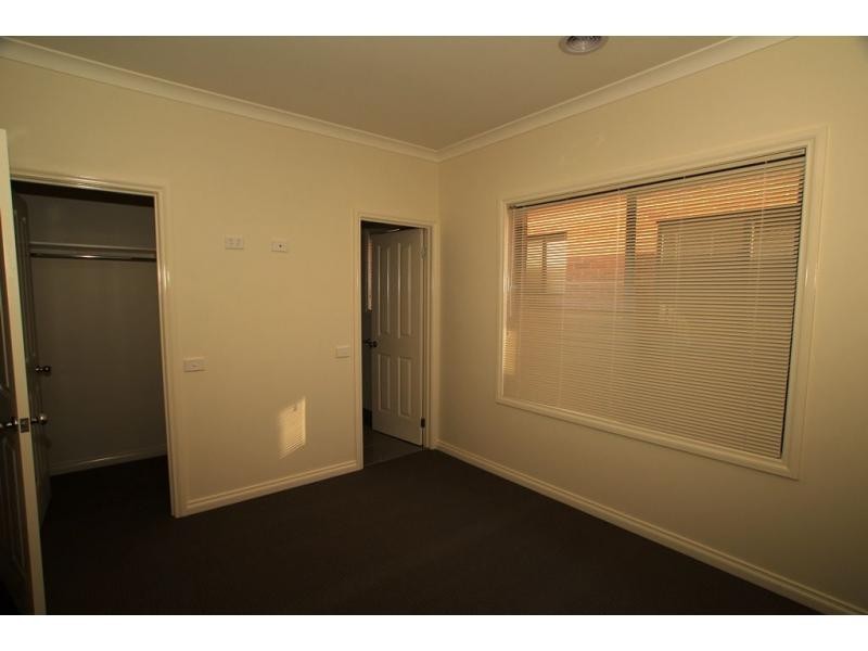 1/80 Condon Street, Kennington VIC 3550