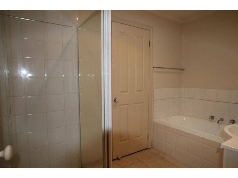 1/1 Craig Street, Long Gully VIC 3550