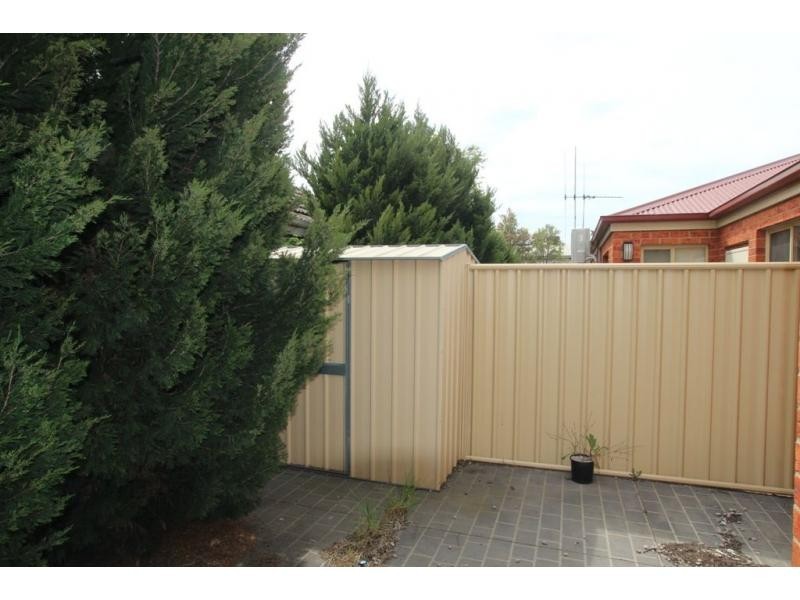1/1 Craig Street, Long Gully VIC 3550