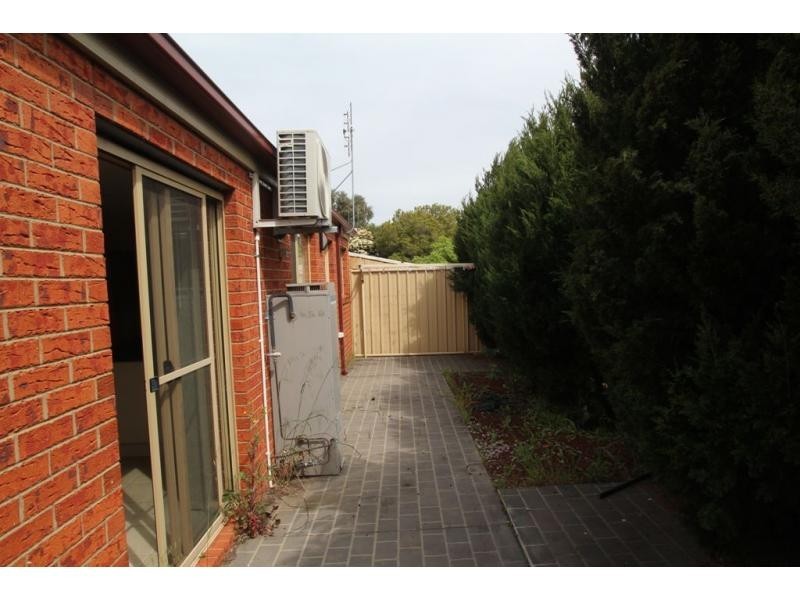1/1 Craig Street, Long Gully VIC 3550