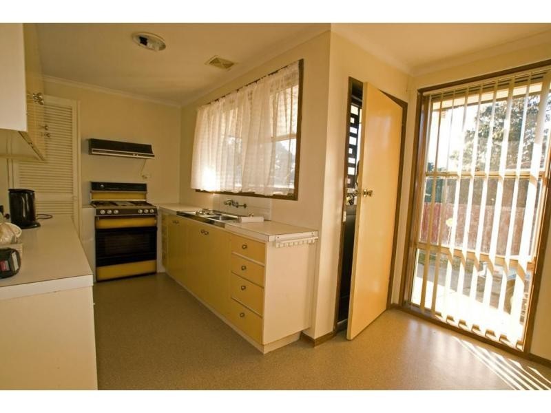 12 Shaft Street, Long Gully VIC 3550