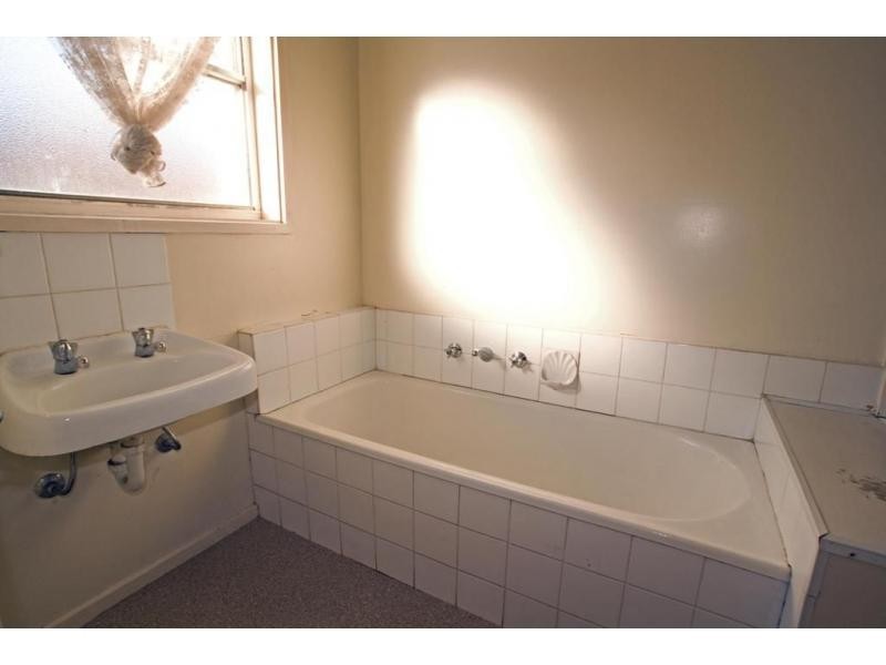 12 Shaft Street, Long Gully VIC 3550