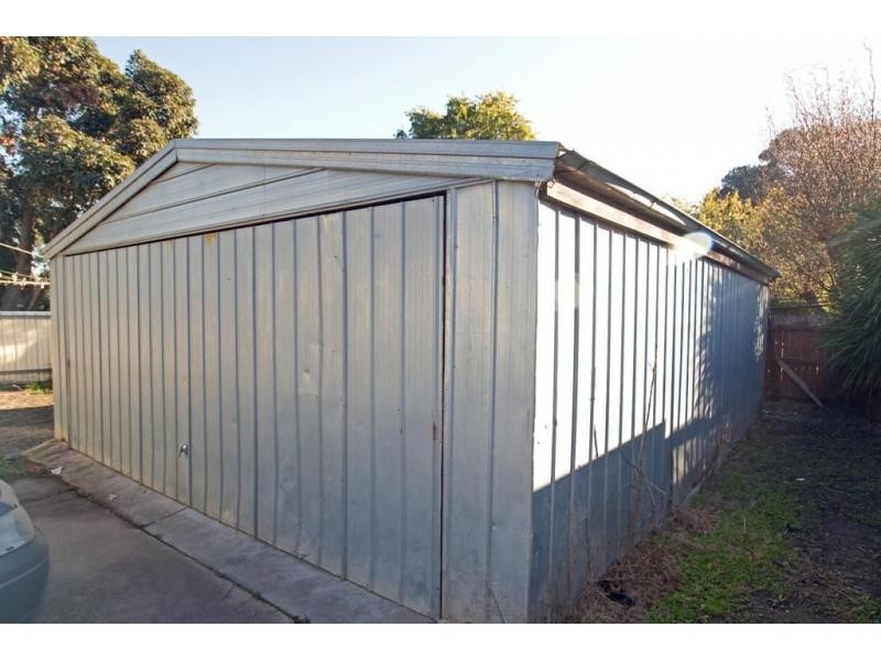 12 Shaft Street, Long Gully VIC 3550