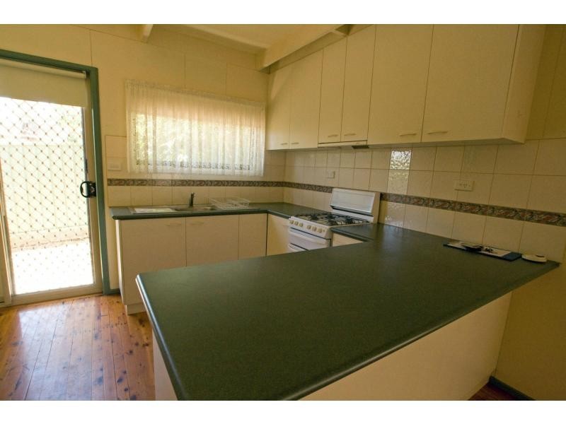 1/104 Olinda Street, Quarry Hill VIC 3550