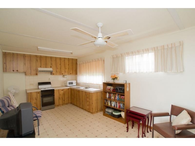 Unit A/2 Poulston Street, Bendigo VIC 3550