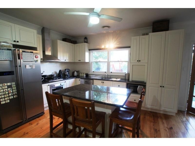 1 Marble Street, Golden Square VIC 3555