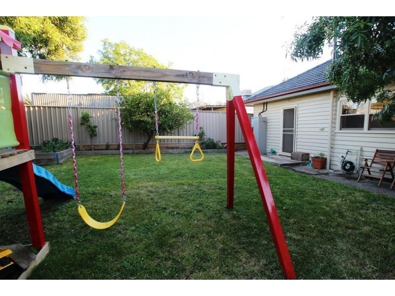 1 Marble Street, Golden Square VIC 3555