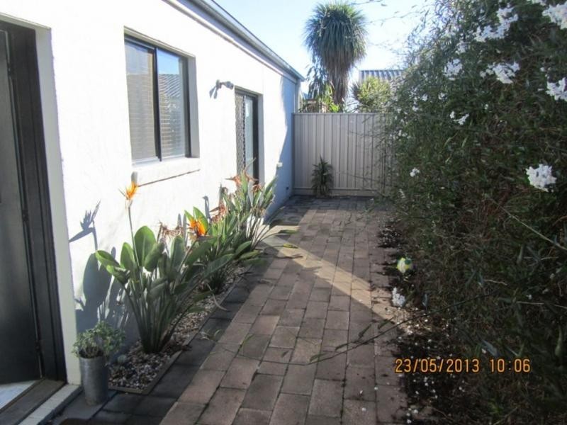 1/82 Sternberg Street, Kennington VIC 3550