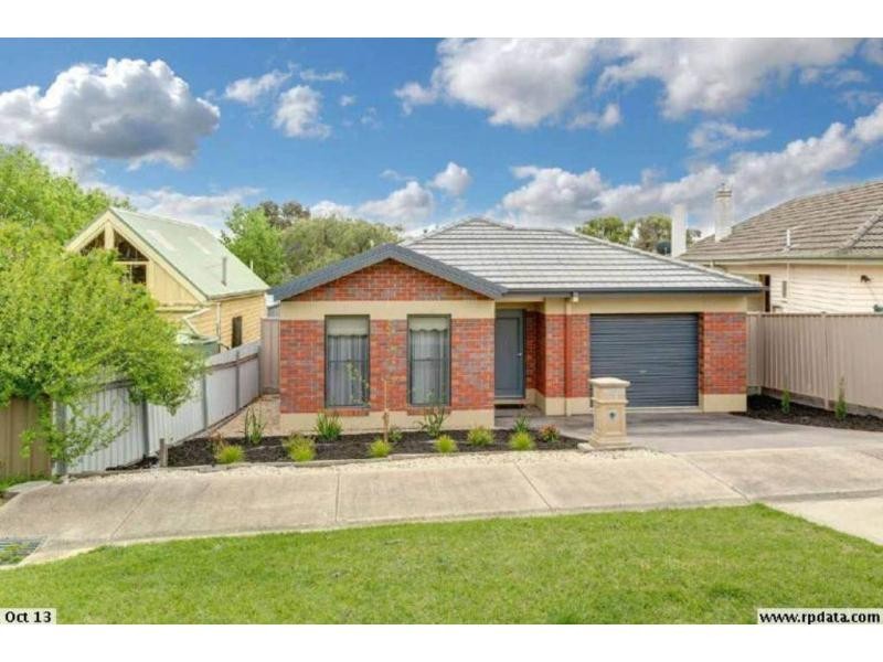 33 Hodgkinson Street, Kennington VIC 3550