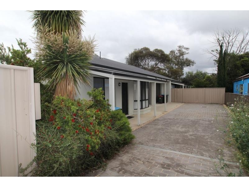 1/82 Sternberg Street, Kennington VIC 3550