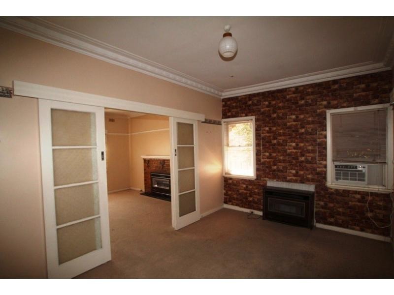 4 Bendigo Crescent, Flora Hill VIC 3550