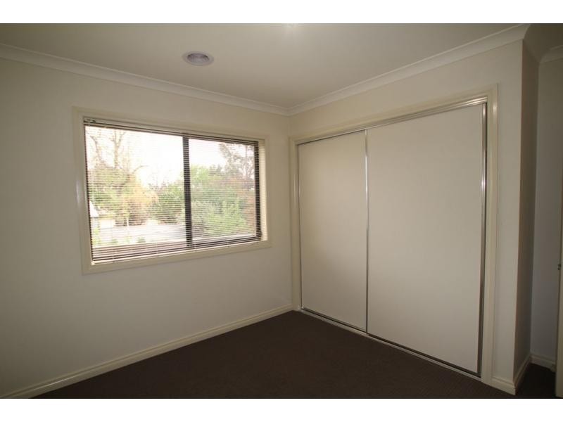 11A. Ewing Avenue, Flora Hill VIC 3550