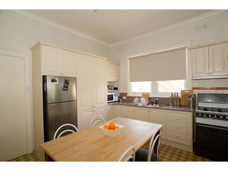 4 Mafeking Street, Kennington VIC 3550