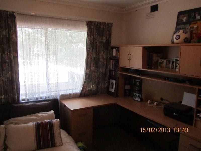 77 Ellis Street, Flora Hill VIC 3550