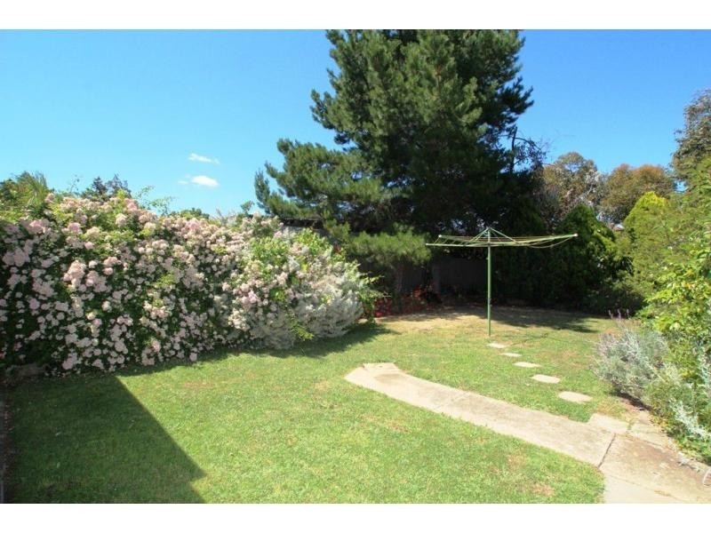 4 Bendigo Crescent, Flora Hill VIC 3550