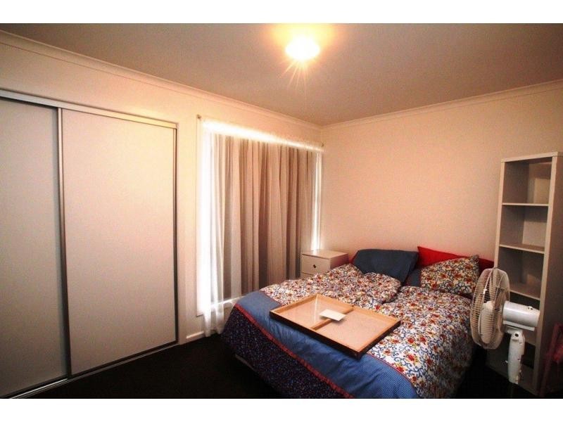 3 Lorne Terrace, Flora Hill VIC 3550