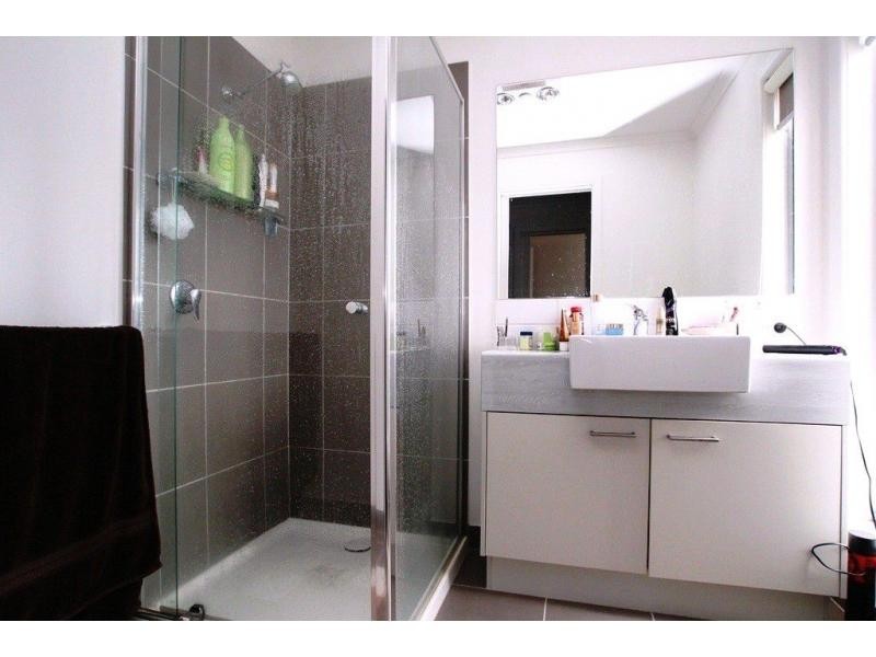 3 Lorne Terrace, Flora Hill VIC 3550