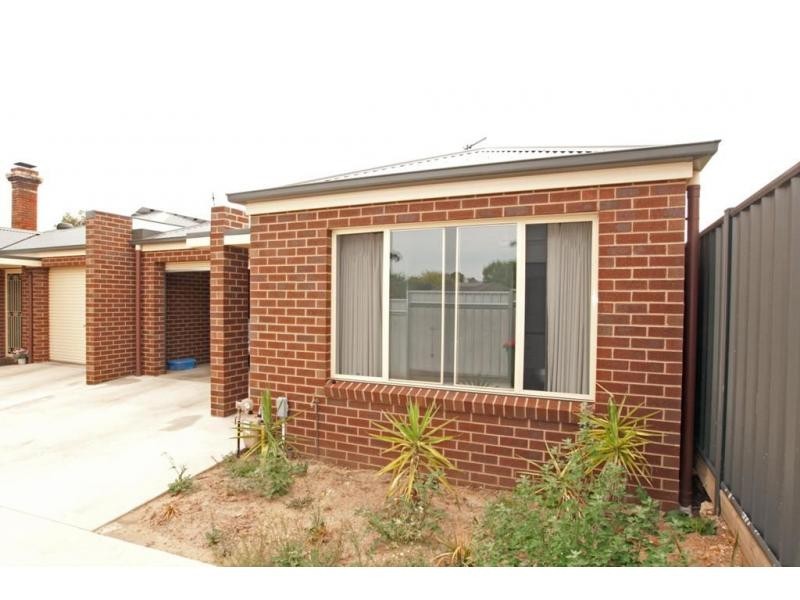 2/10a Haggar Street, Eaglehawk VIC 3556