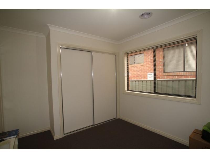 11A. Ewing Avenue, Flora Hill VIC 3550