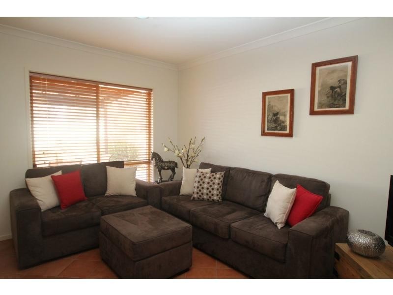 17 Regency Place, Kennington VIC 3550