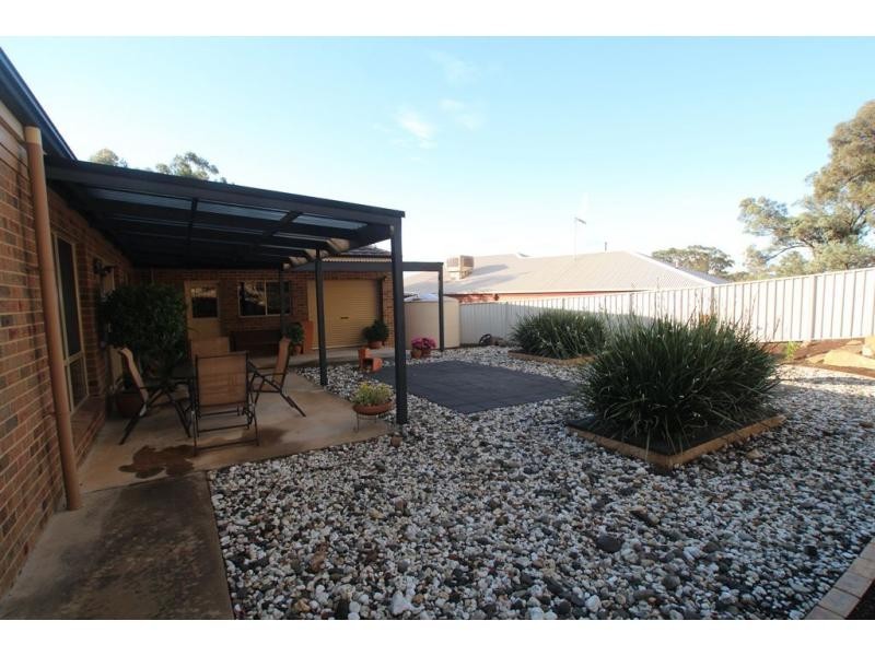 17 Regency Place, Kennington VIC 3550