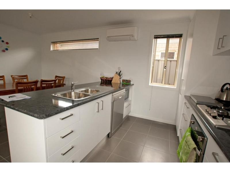 2/10a Haggar Street, Eaglehawk VIC 3556