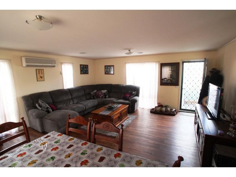 11 Allingham Street, Golden Square VIC 3555