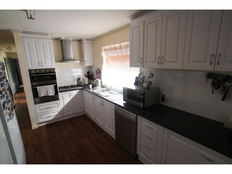 11 Allingham Street, Golden Square VIC 3555