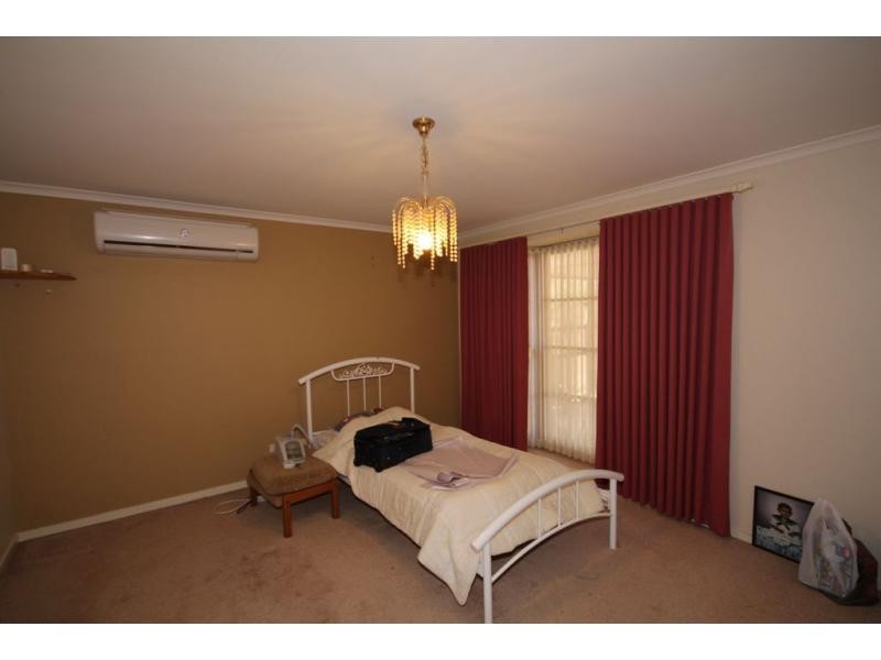 12 Cheriton Drive, Strathdale VIC 3550