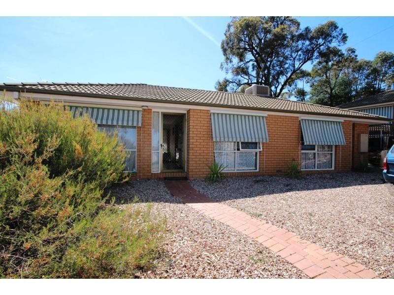 Unit 2/13 Proud Terrace, Flora Hill VIC 3550