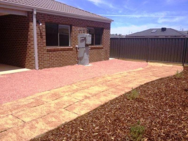 12 Yellowgum Drive, Epsom VIC 3551