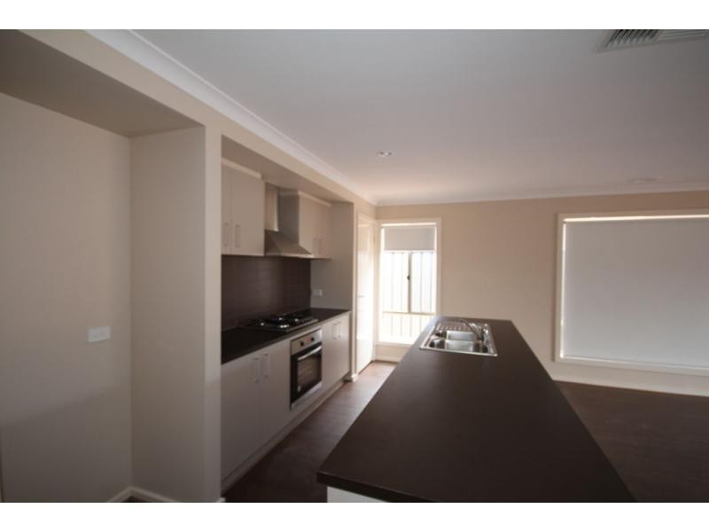 10 Yellowgum Drive, Epsom VIC 3551