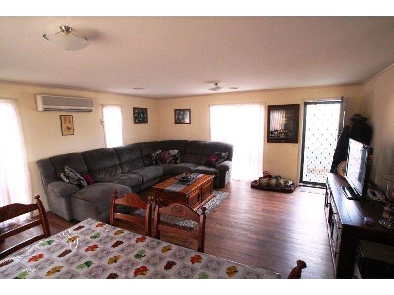 11 Allingham Street, Golden Square VIC 3555