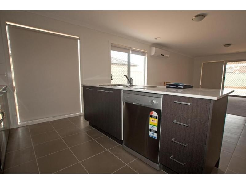 17 Santuary Boulevard, Maiden Gully VIC 3551