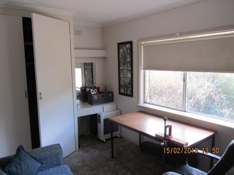 77 Ellis Street, Flora Hill VIC 3550