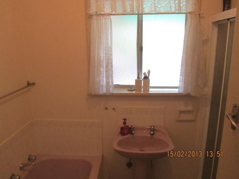 77 Ellis Street, Flora Hill VIC 3550