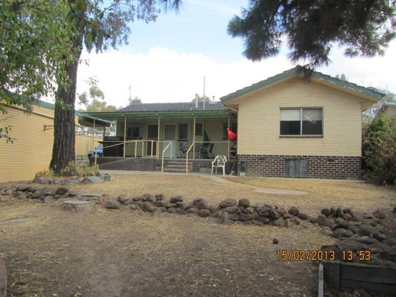 77 Ellis Street, Flora Hill VIC 3550