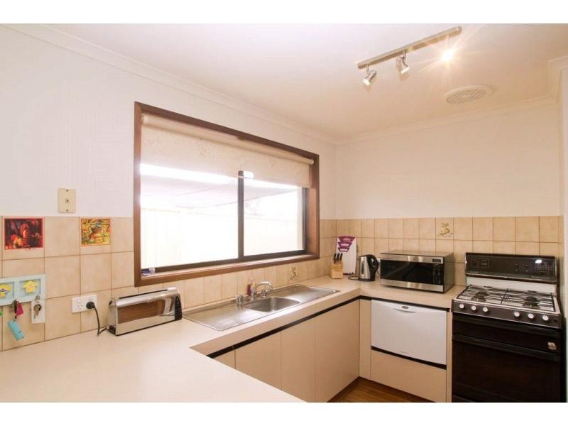 3/25 Simpsons Road, Eaglehawk VIC 3556